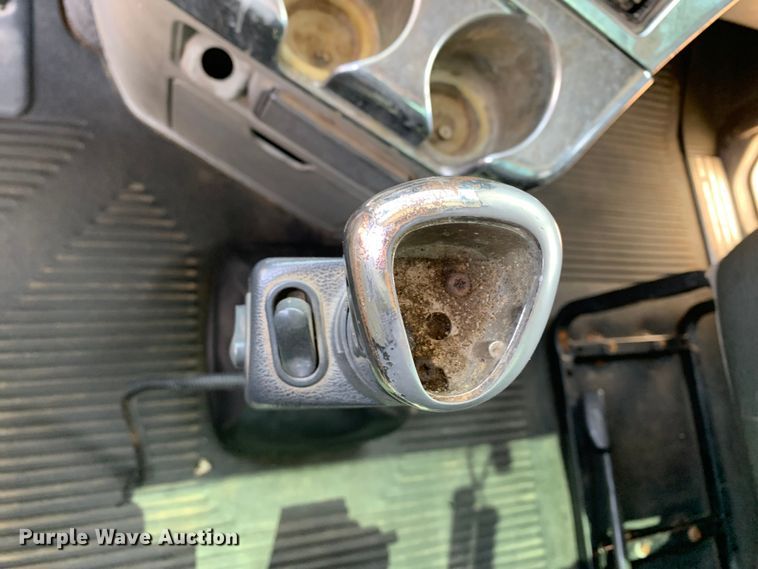 image for item NQ9583 2006 Freightliner  Columbia semi truck