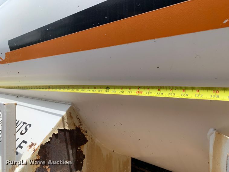 image for item NQ9584 2007 Ford F750 water truck