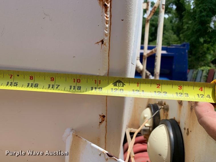 image for item NQ9584 2007 Ford F750 water truck