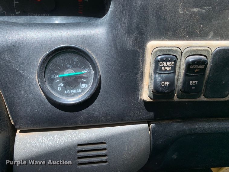 image for item NQ9584 2007 Ford F750 water truck