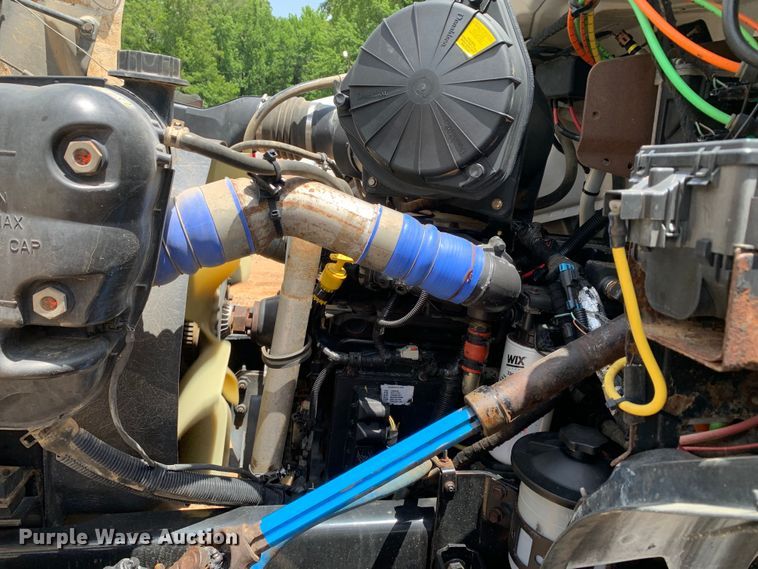 image for item NQ9584 2007 Ford F750 water truck