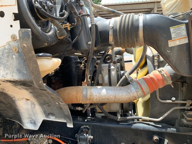 image for item NQ9584 2007 Ford F750 water truck