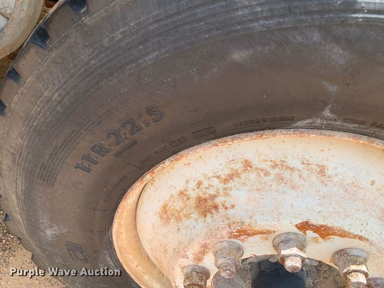 image for item NQ9584 2007 Ford F750 water truck