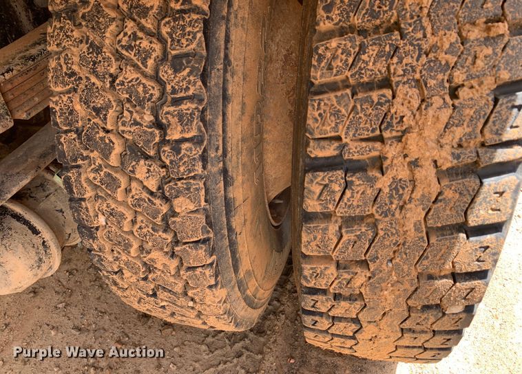 image for item NQ9584 2007 Ford F750 water truck