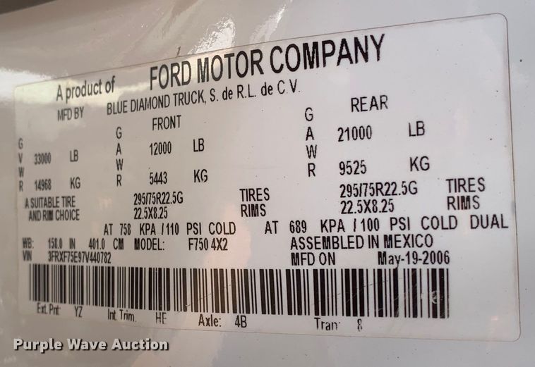 image for item NQ9584 2007 Ford F750 water truck