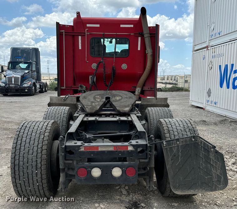 image for item NQ9620 2014 Kenworth T660 semi truck