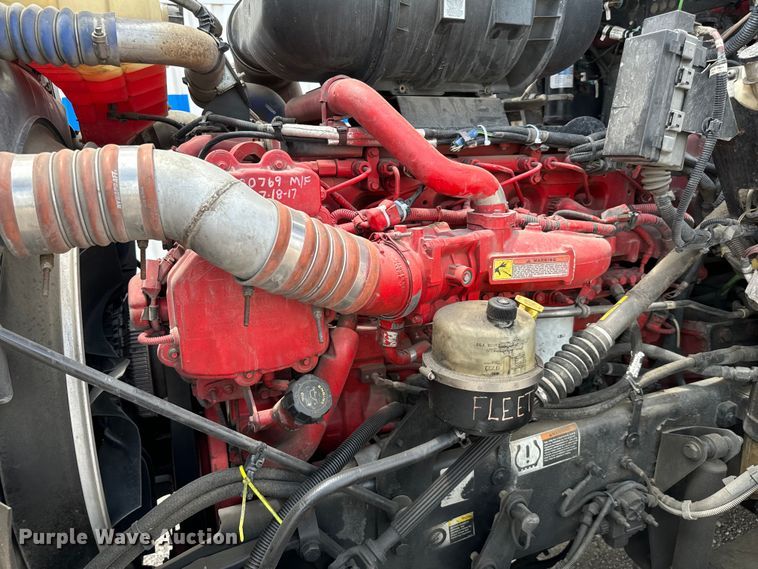 image for item NQ9620 2014 Kenworth T660 semi truck