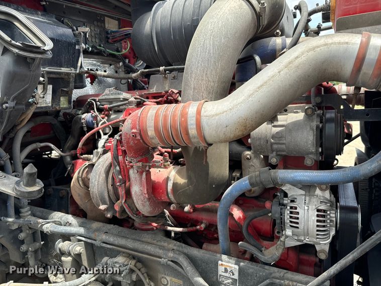 image for item NQ9620 2014 Kenworth T660 semi truck