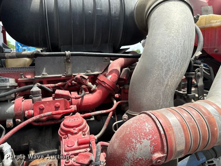 image for item NQ9620 2014 Kenworth T660 semi truck