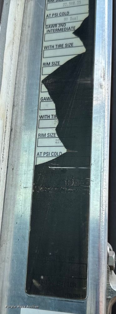 image for item NQ9620 2014 Kenworth T660 semi truck