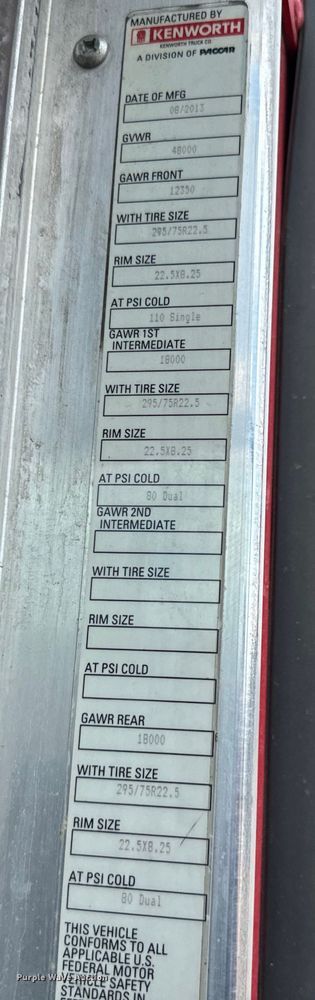 image for item NQ9621 2014 Kenworth T660 semi truck