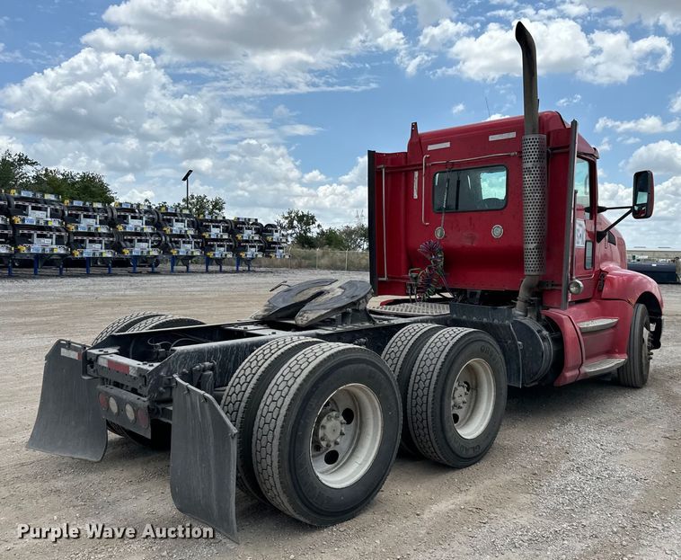 image for item NQ9622 2014 Kenworth T660 semi truck