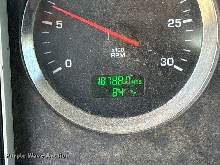 image for item NQ9622 2014 Kenworth T660 semi truck