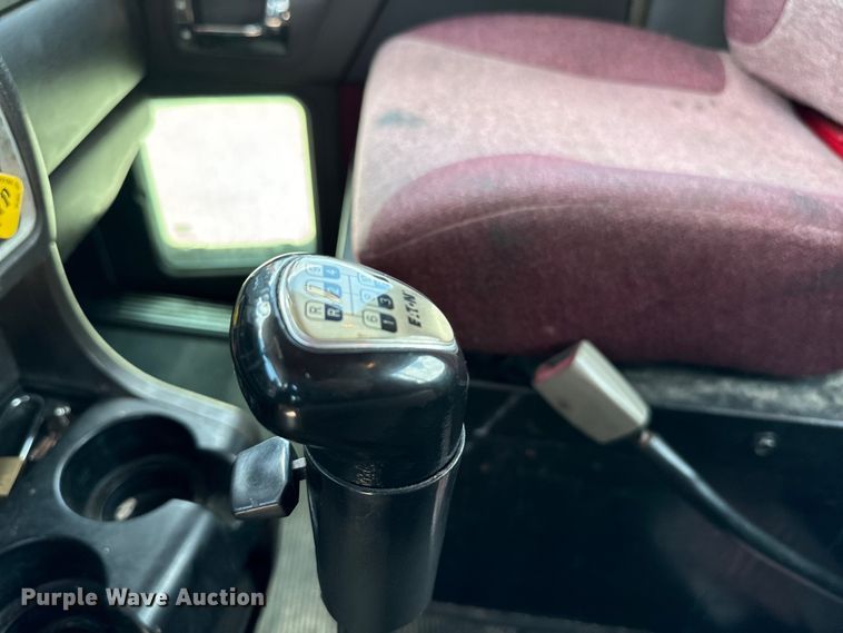 image for item NQ9622 2014 Kenworth T660 semi truck