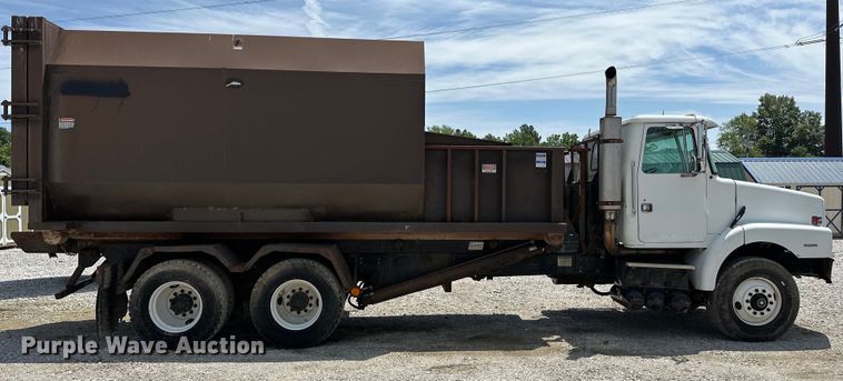 image for item NR9980 1996 Volvo  WGM roll-off container truck