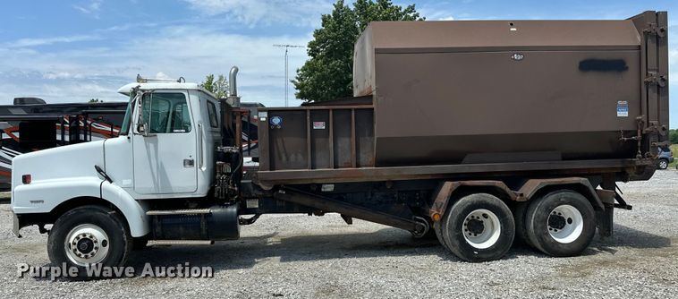 image for item NR9980 1996 Volvo  WGM roll-off container truck