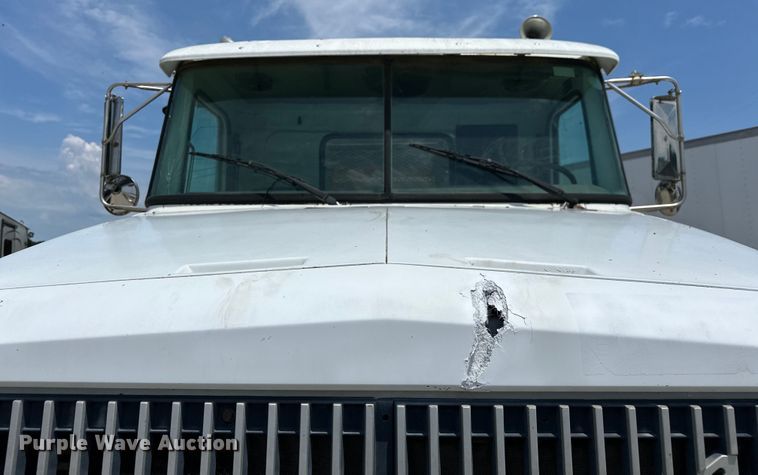 image for item NR9980 1996 Volvo  WGM roll-off container truck