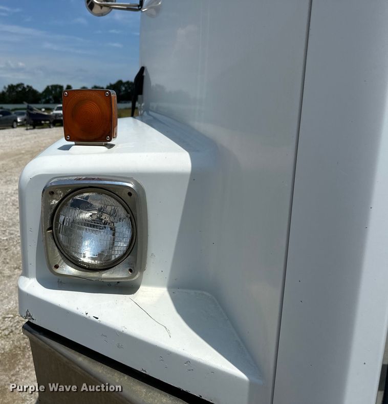 image for item NR9980 1996 Volvo  WGM roll-off container truck