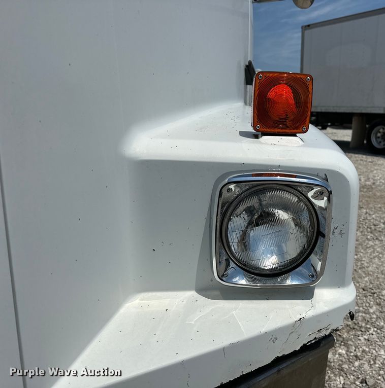 image for item NR9980 1996 Volvo  WGM roll-off container truck