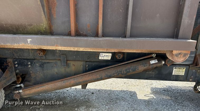 image for item NR9980 1996 Volvo  WGM roll-off container truck