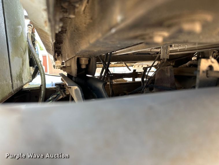 image for item NR9980 1996 Volvo  WGM roll-off container truck