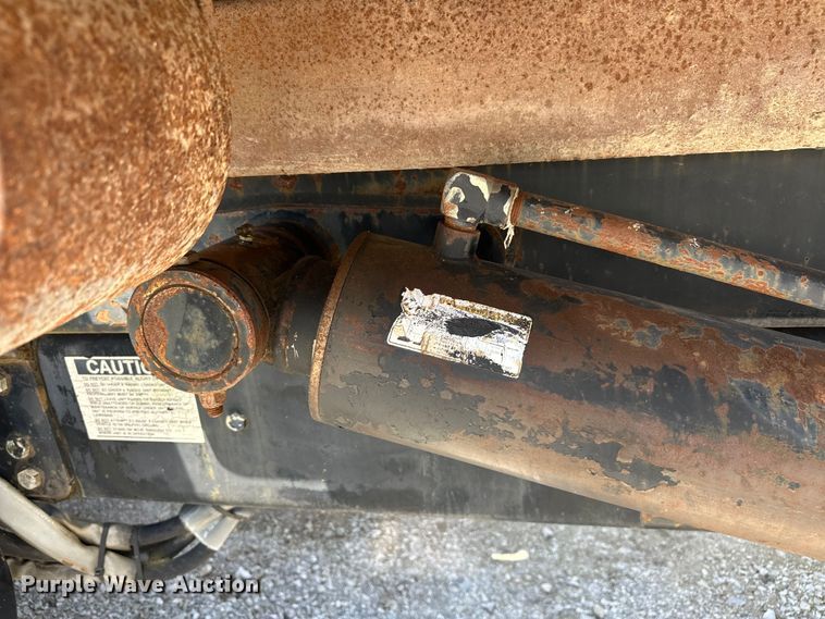 image for item NR9980 1996 Volvo  WGM roll-off container truck