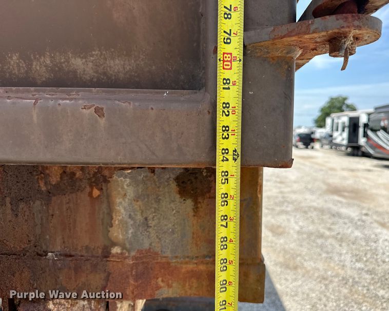 image for item NR9980 1996 Volvo  WGM roll-off container truck