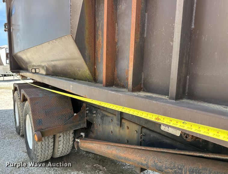 image for item NR9980 1996 Volvo  WGM roll-off container truck