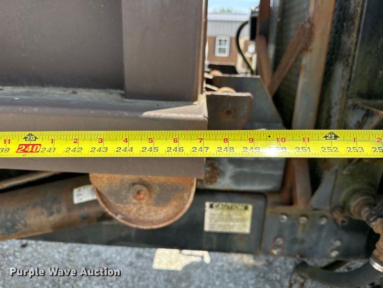 image for item NR9980 1996 Volvo  WGM roll-off container truck