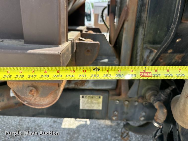 image for item NR9980 1996 Volvo  WGM roll-off container truck