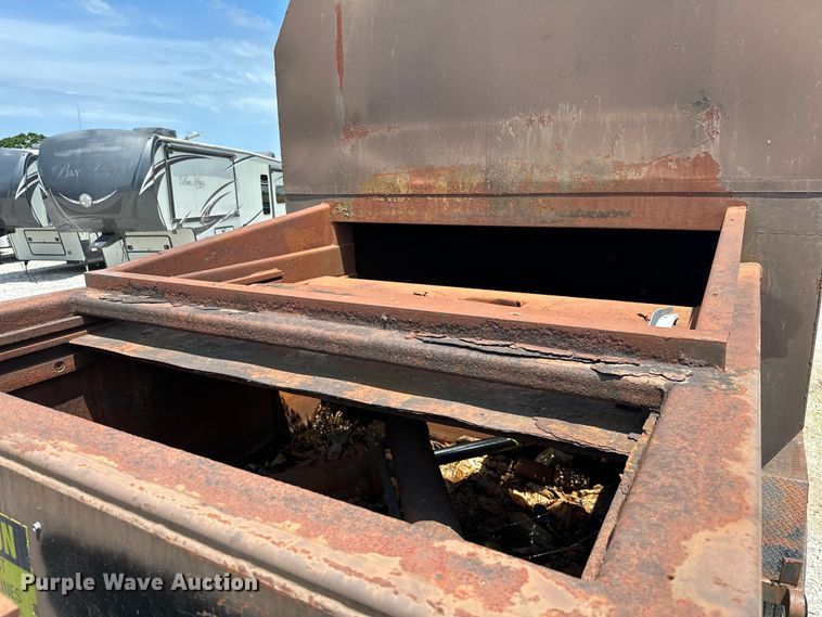 image for item NR9980 1996 Volvo  WGM roll-off container truck