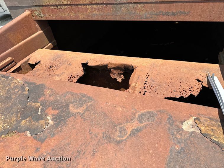 image for item NR9980 1996 Volvo  WGM roll-off container truck