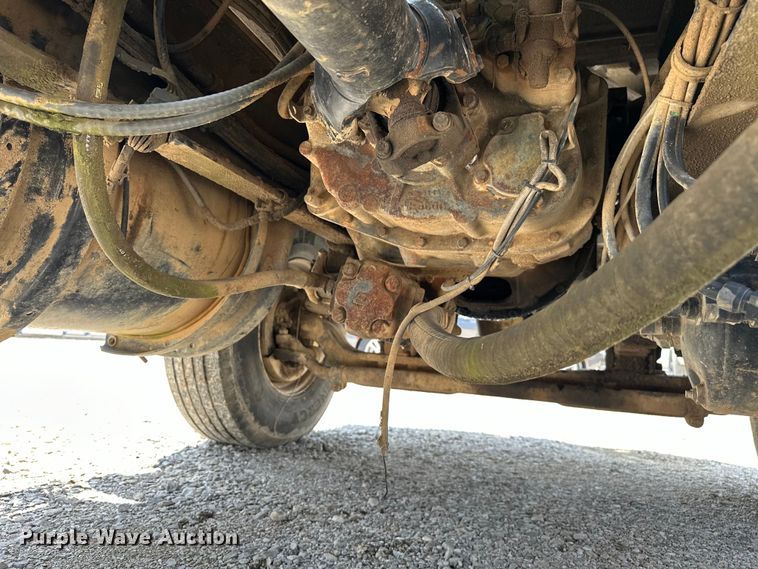 image for item NR9980 1996 Volvo  WGM roll-off container truck