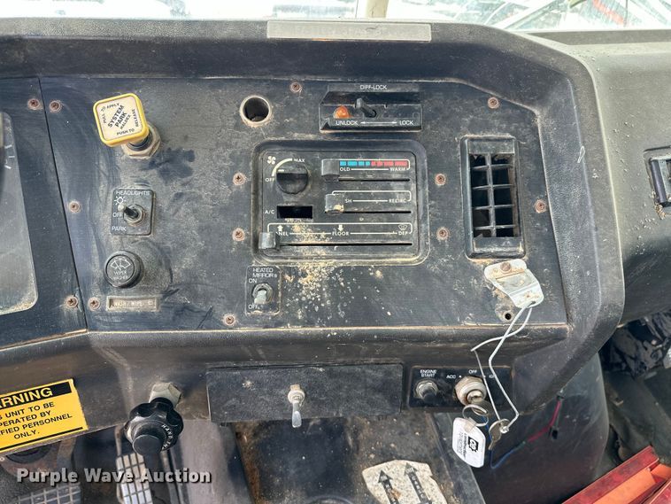 image for item NR9980 1996 Volvo  WGM roll-off container truck