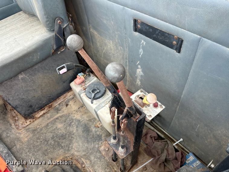 image for item NR9980 1996 Volvo  WGM roll-off container truck