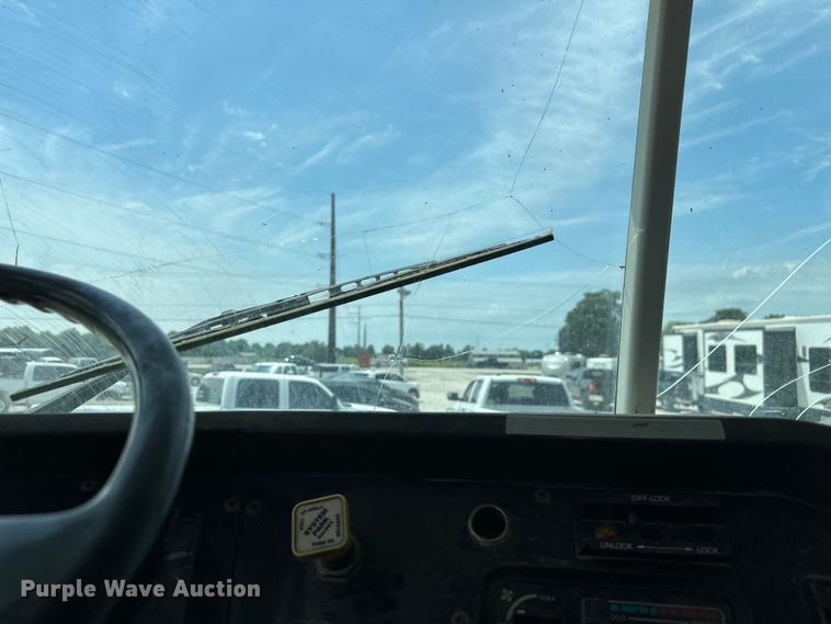 image for item NR9980 1996 Volvo  WGM roll-off container truck