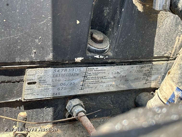 image for item NR9980 1996 Volvo  WGM roll-off container truck