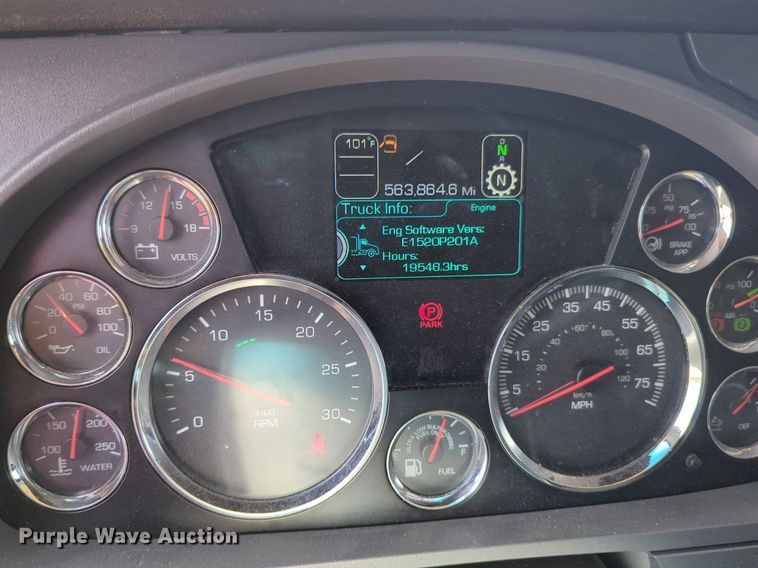 image for item NW9510 2020 Kenworth  T680 semi truck