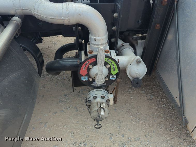 image for item NW9517 2020 Kenworth T680 semi truck