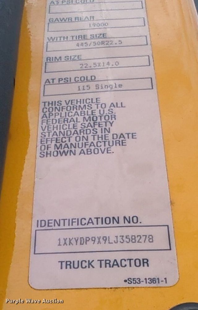 image for item NW9517 2020 Kenworth T680 semi truck