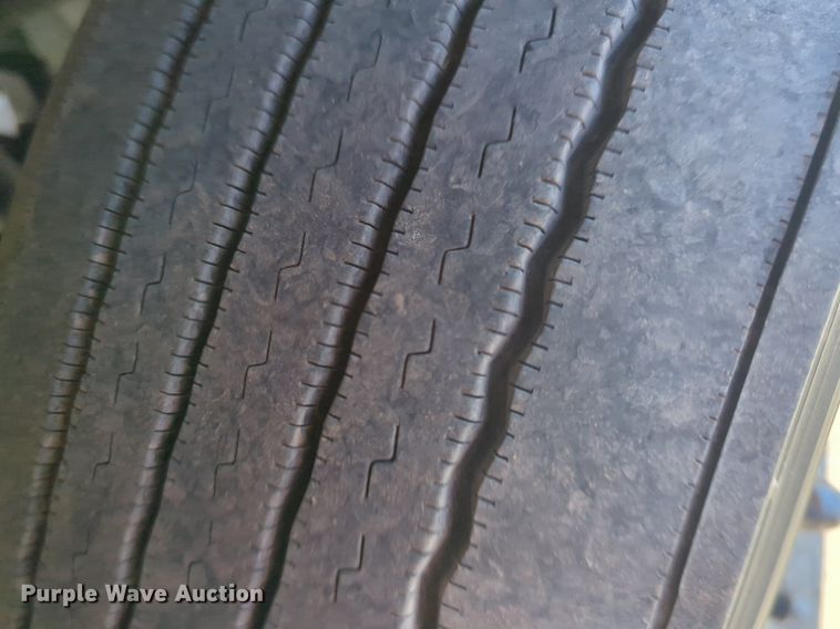 image for item NW9518 2019 Kenworth  T680 semi truck