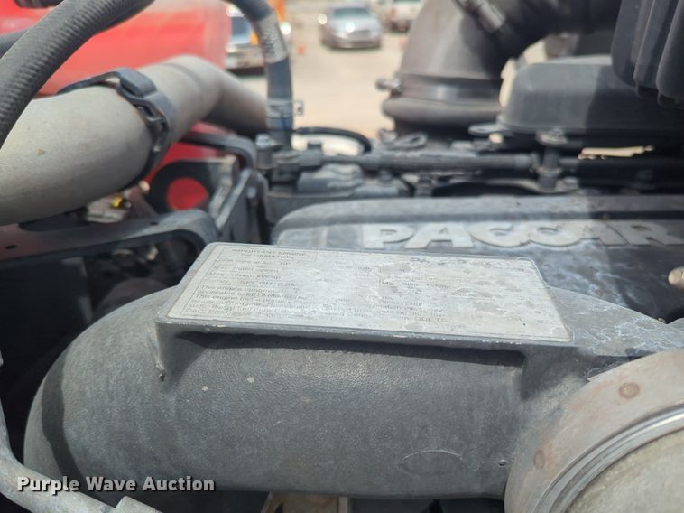 image for item NW9519 2020 Kenworth  T680 semi truck