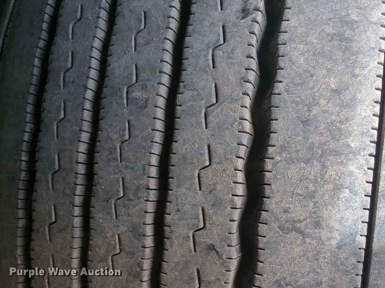 image for item NW9519 2020 Kenworth  T680 semi truck