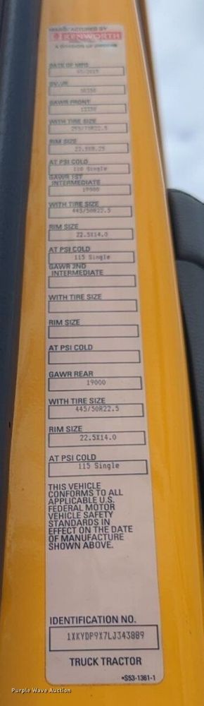 image for item NW9519 2020 Kenworth  T680 semi truck