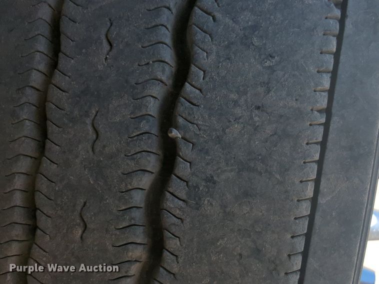 image for item NW9520 2020 Freightliner  Cascadia 126 semi truck