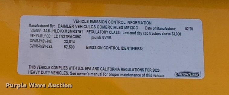 image for item NW9521 2021 Freightliner  Cascadia 126 semi truck