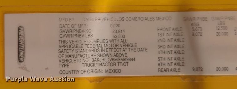 image for item NW9524 2021 Freightliner  Cascadia 126 semi truck