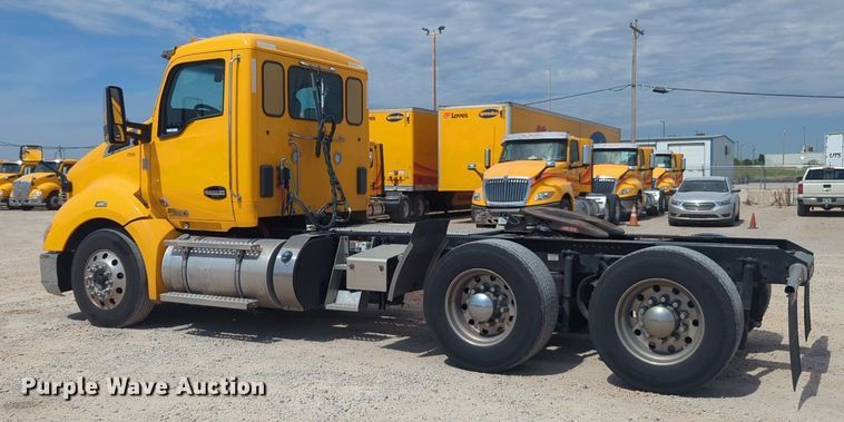 image for item NW9525 2021 Kenworth  T680 semi truck