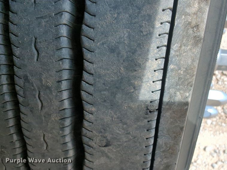 image for item NW9525 2021 Kenworth  T680 semi truck