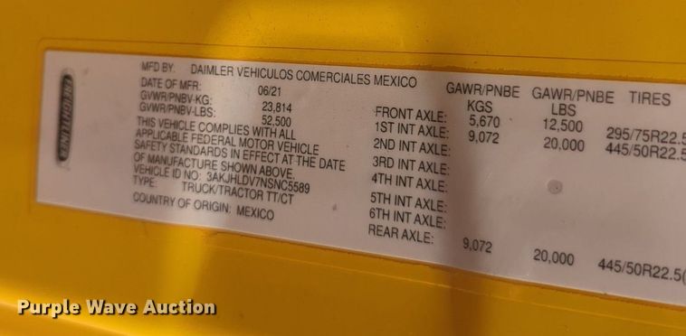 image for item NW9526 2022 Freightliner  Cascadia 126 semi truck